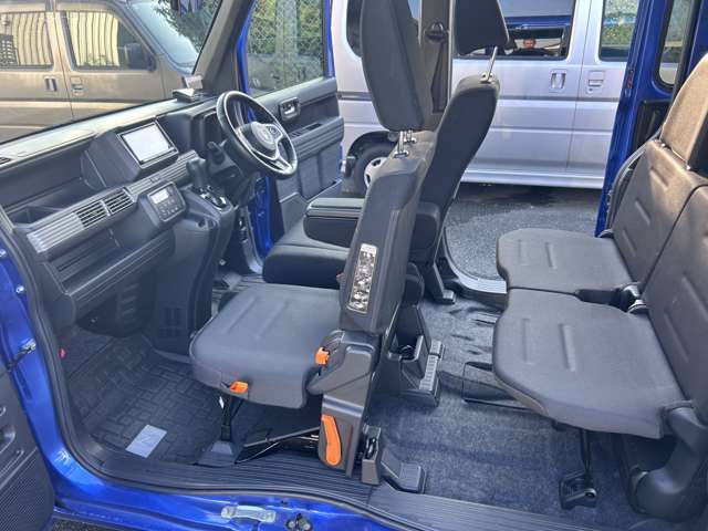 Honda N-VAN 9