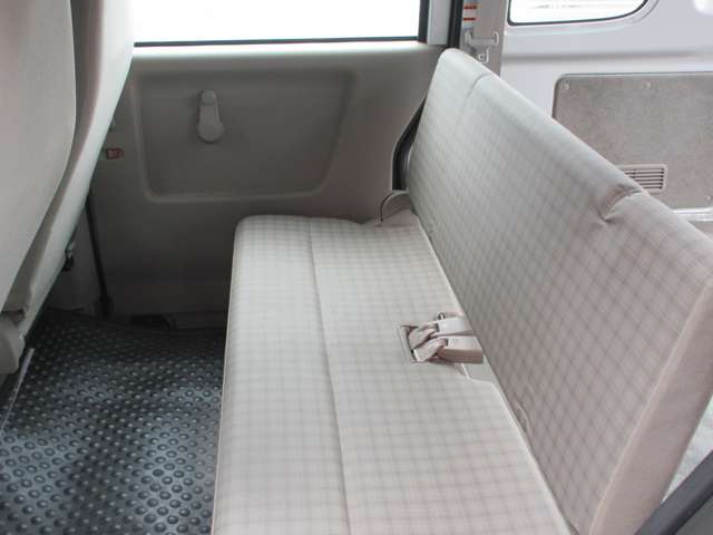 Suzuki Every 12
