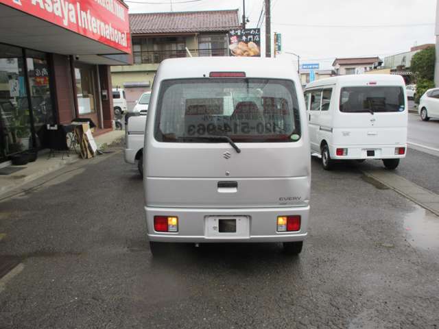 Suzuki Every 8