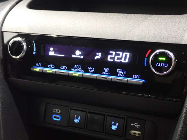 Toyota Yaris Cross 12