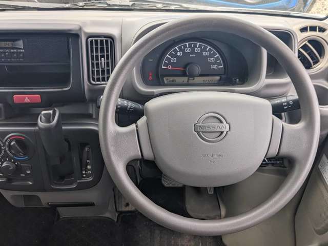 Nissan NV100 Clipper 11