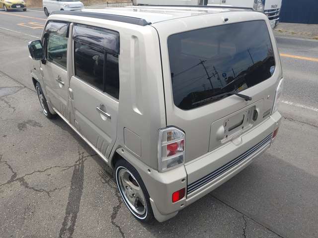 Daihatsu ネイキッド 12