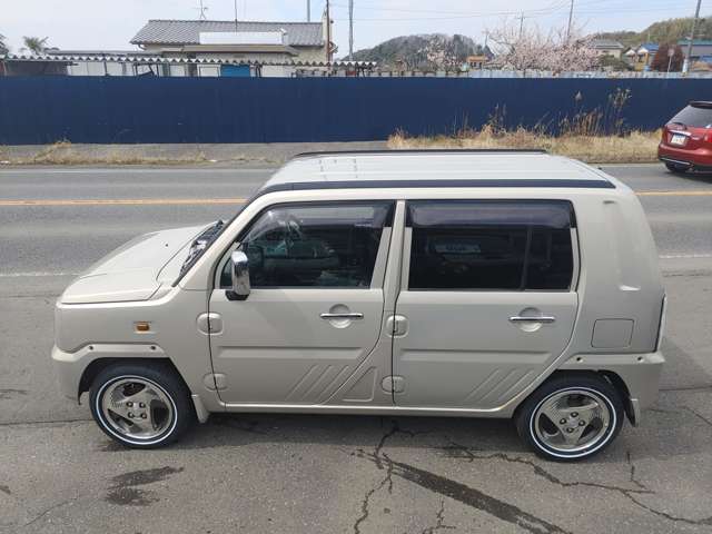 Daihatsu ネイキッド 10