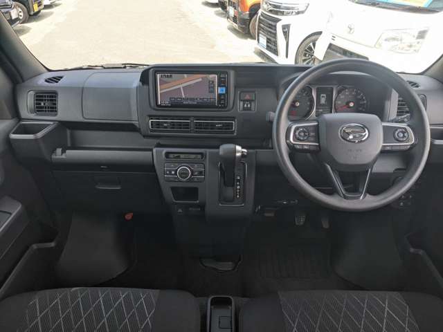 Daihatsu Atrai 11