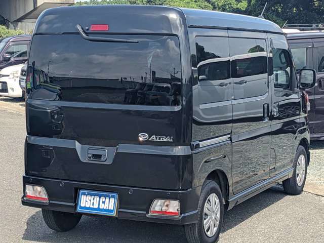 Daihatsu Atrai 7