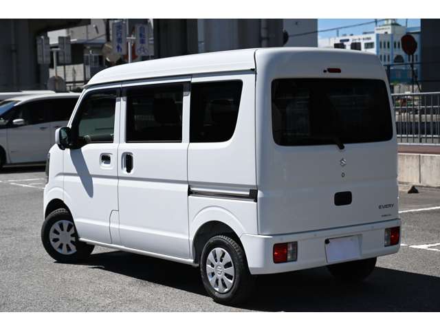 Suzuki Every 8