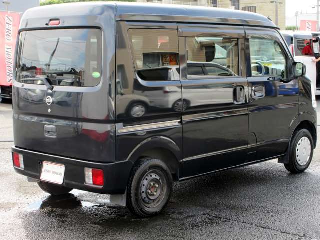 Nissan NV100 Clipper 11