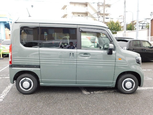 Honda N-VAN 9