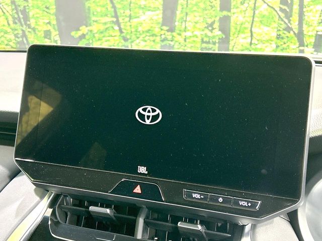 Toyota Harrier 3