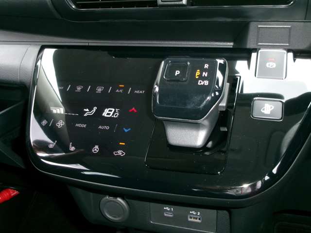 Mitsubishi eK X EV 8