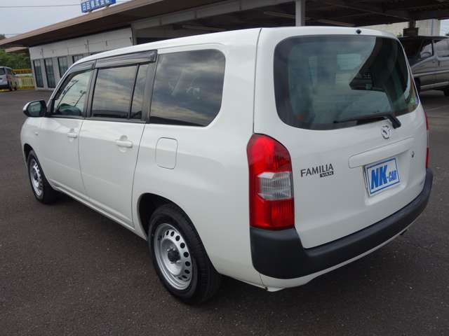 Mazda Familia Van 9