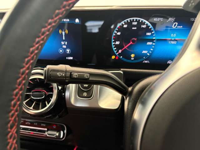 Mercedes-Benz GLB 8