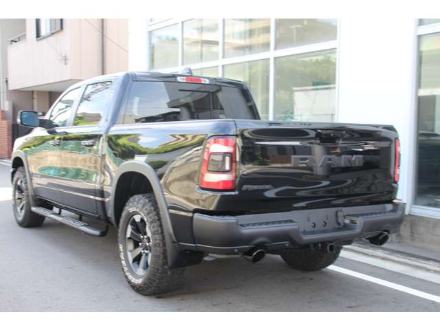 Dodge Ram 4