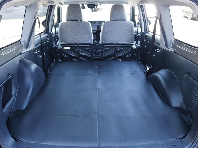 Toyota Probox Van 7