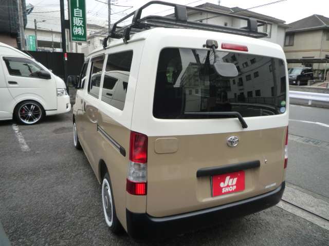 Toyota Light Ace Van 9