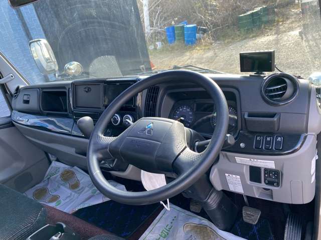 Mitsubishi Fuso Canter 12