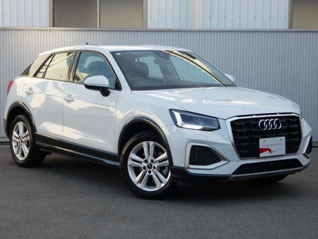 Audi Q2 8
