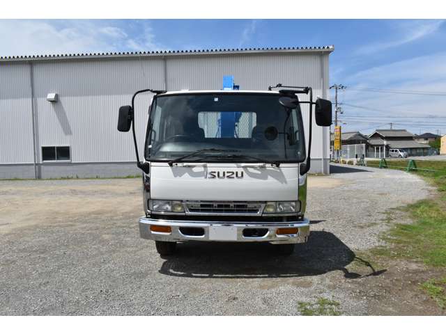 Isuzu Forward 4