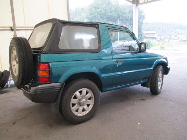 Mitsubishi Pajero 4