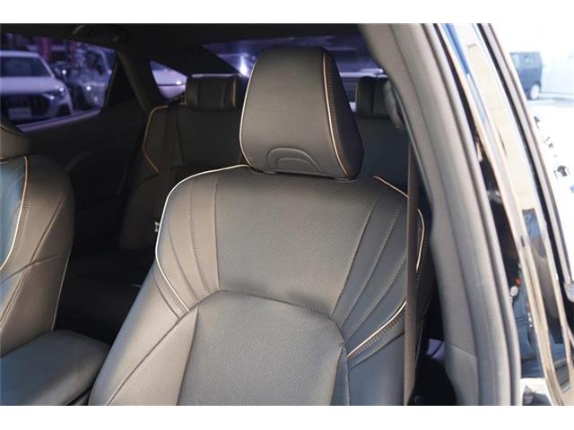Toyota Crown Crossover 11