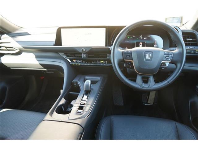 Toyota Crown Crossover 2