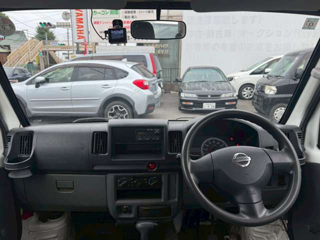 Nissan NV100 Clipper 11