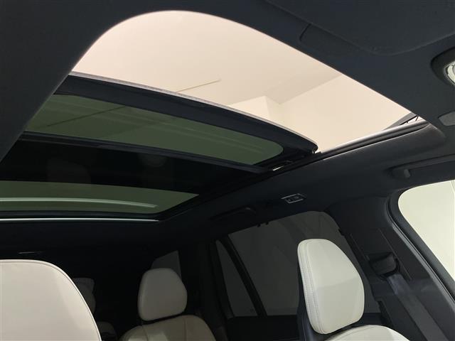 Volvo XC90 8