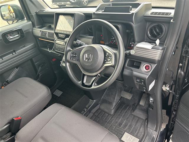Honda N-VAN 12