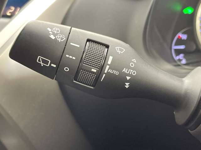 Lexus NX 8