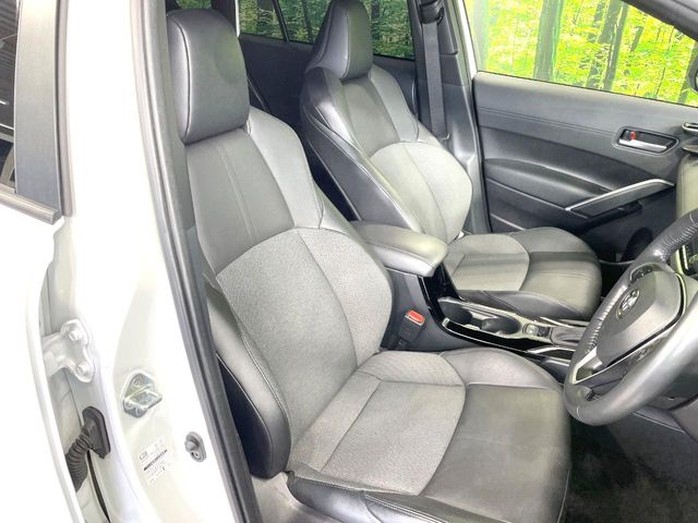 Toyota Corolla Cross 8