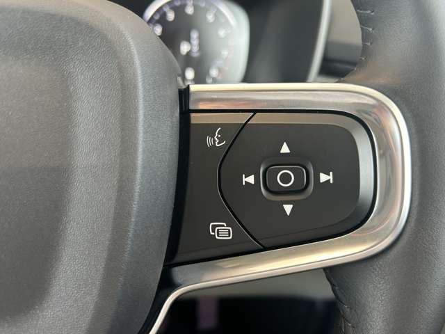 Volvo XC40 11