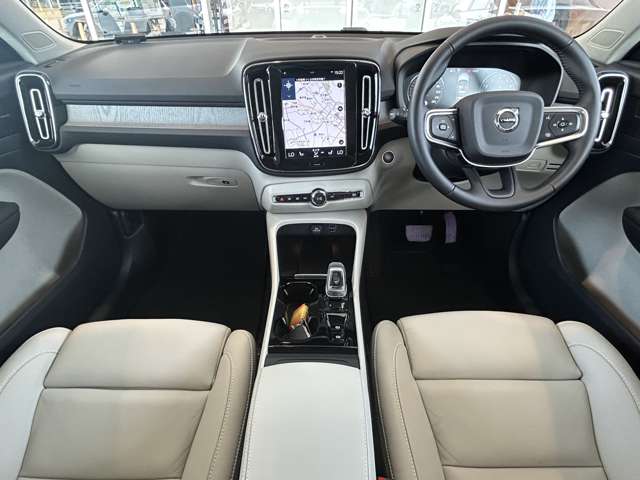 Volvo XC40 7
