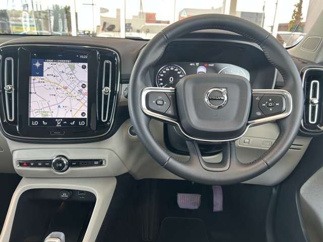 Volvo XC40 8