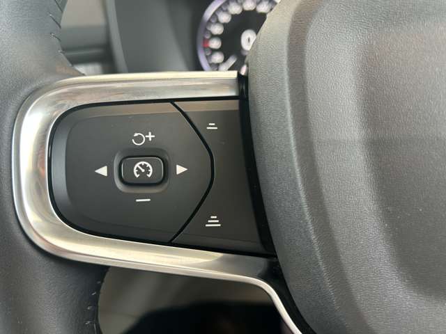 Volvo XC40 10