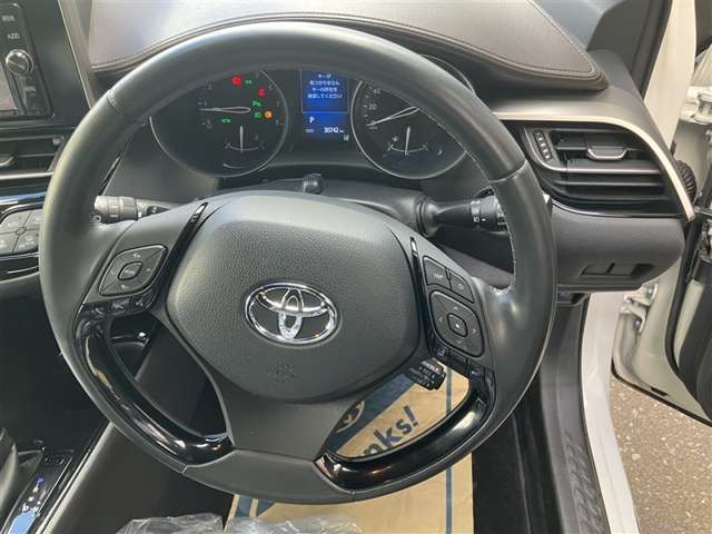 Toyota C-HR 8