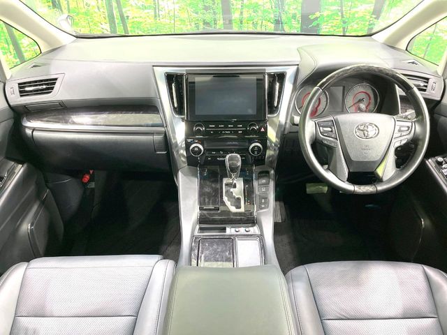 Toyota Alphard 2