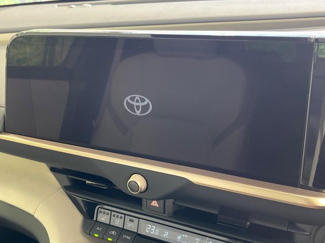 Toyota Crown Crossover 3