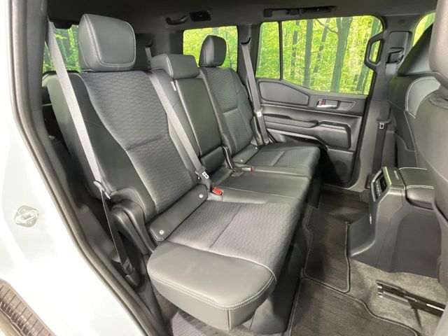 Toyota Land Cruiser 250 9