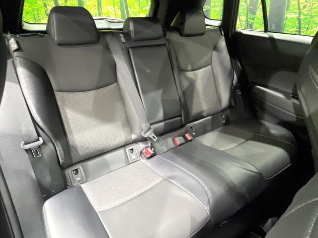 Toyota Corolla Cross 9