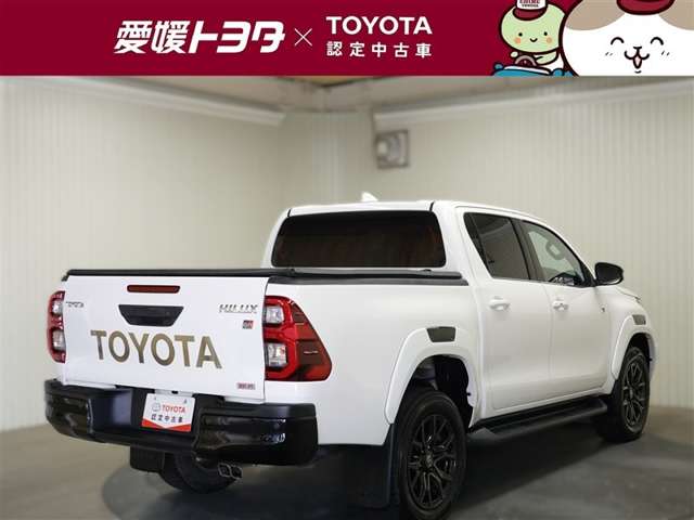 Toyota Hilux 2