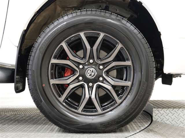 Toyota Hilux 4