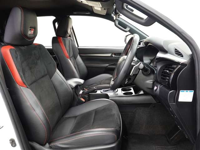 Toyota Hilux 7