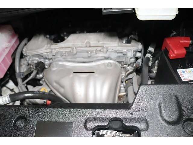 Toyota Alphard 4
