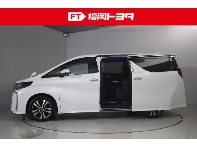 Toyota Alphard 6