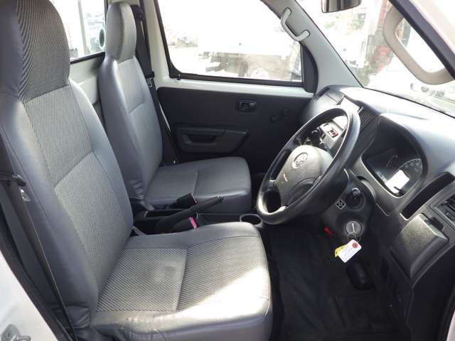 Toyota Light Ace Truck 10