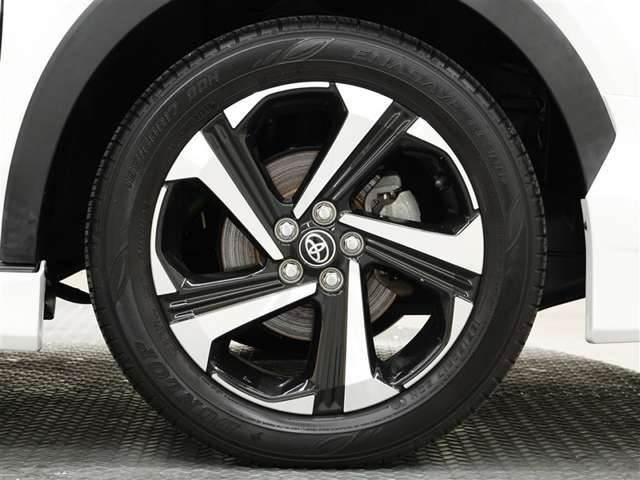 Toyota Raize 6