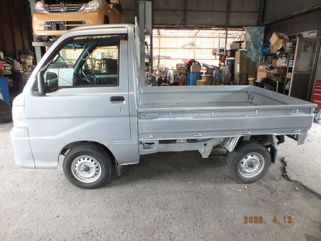 Daihatsu Hijet Truck 4