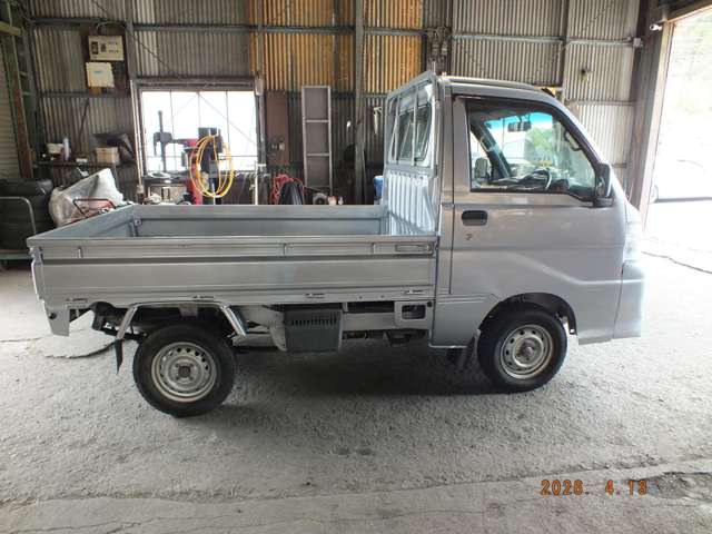 Daihatsu Hijet Truck 5
