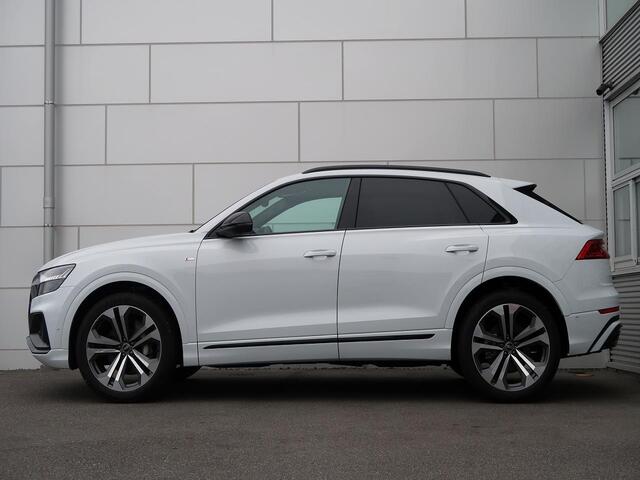 Audi Q8 3