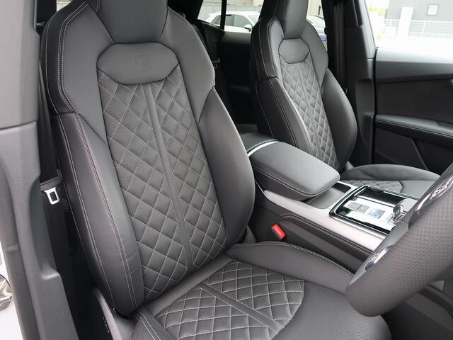 Audi Q8 8